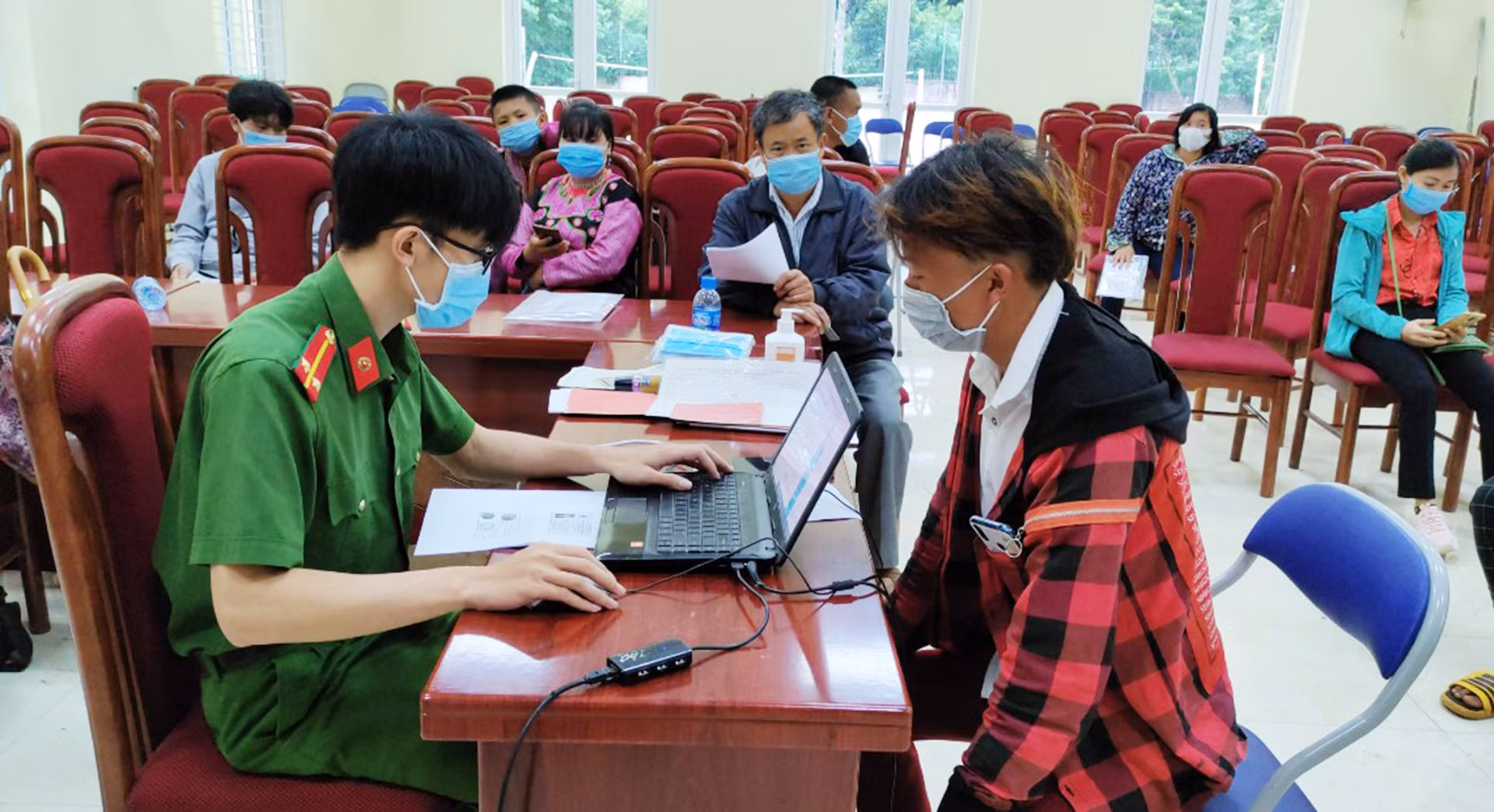 Xây dựng trung tâm dữ liệu quốc gia, lấy người dân là chủ thể phục vụ -0