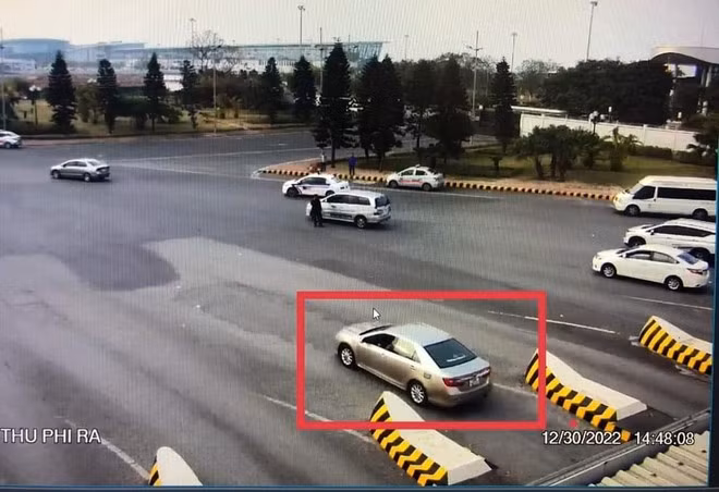 Tóm gọn đối tượng lái xe “chặt chém” du khách nước ngoài -0
