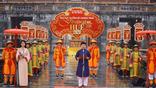 Lễ Ban Sóc triều Nguyễn mở đầu Festival Huế 2023