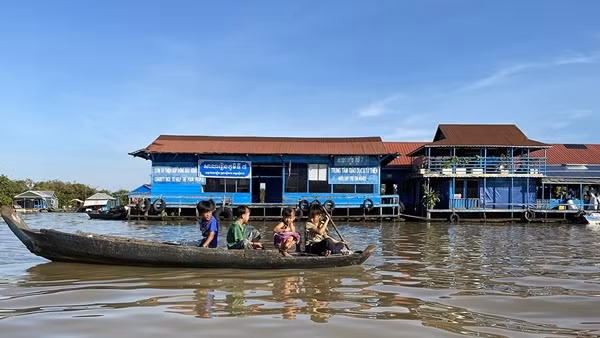 “Gieo chữ ” ở Biển Hồ