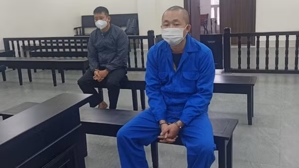 “Bảo kê” sới bạc trên sông, cựu cán bộ lĩnh 5 năm tù