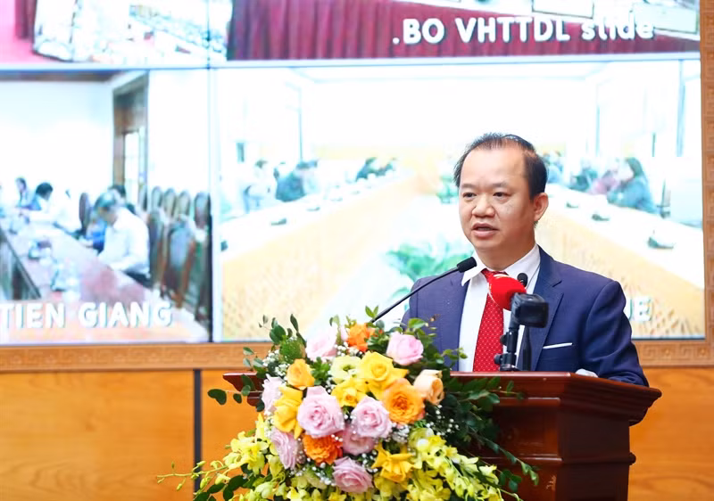 Công nghiệp văn hóa - trông người mà ngẫm… -0