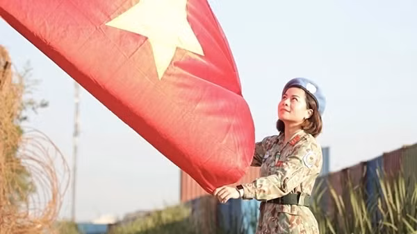 Bác sĩ mũ nồi xanh với niềm tự hào về Tổ quốc