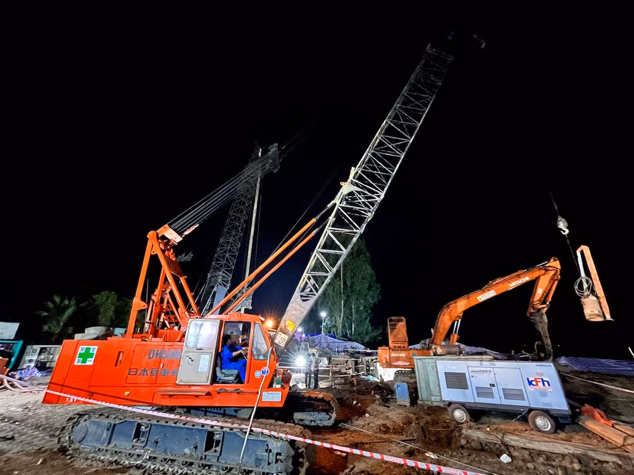 Làm việc xuyên đêm rút ngắn thời gian nhổ cọc giải cứu cháu bé 10 tuổi ở Đồng Tháp -0