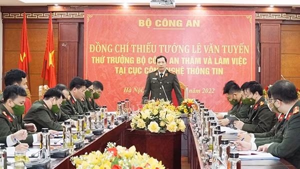 Tăng cường ứng dụng công nghệ thông tin trong CAND
