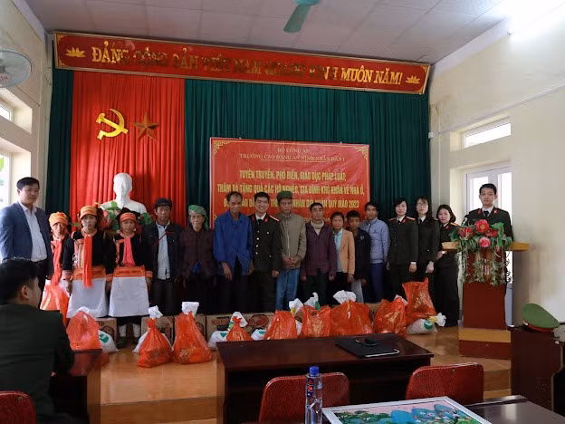 Trường Cao đẳng ANND I tổ chức hoạt động tình nguyện 