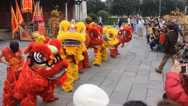 Độc đáo trò chơi dân gian Tết trong cung đình Huế