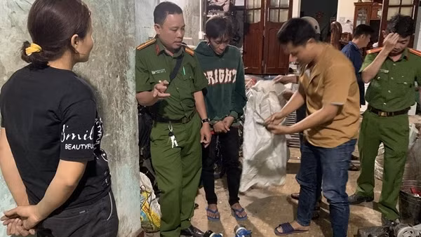 Bắt giữ đối tượng trộm hàng loạt đồng hồ nước