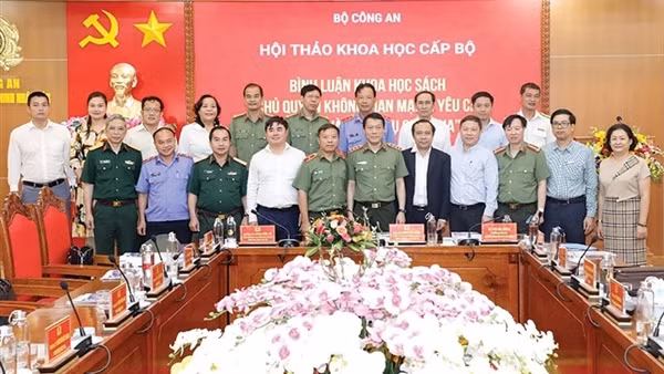Đấu tranh với tội phạm trên không gian mạng
