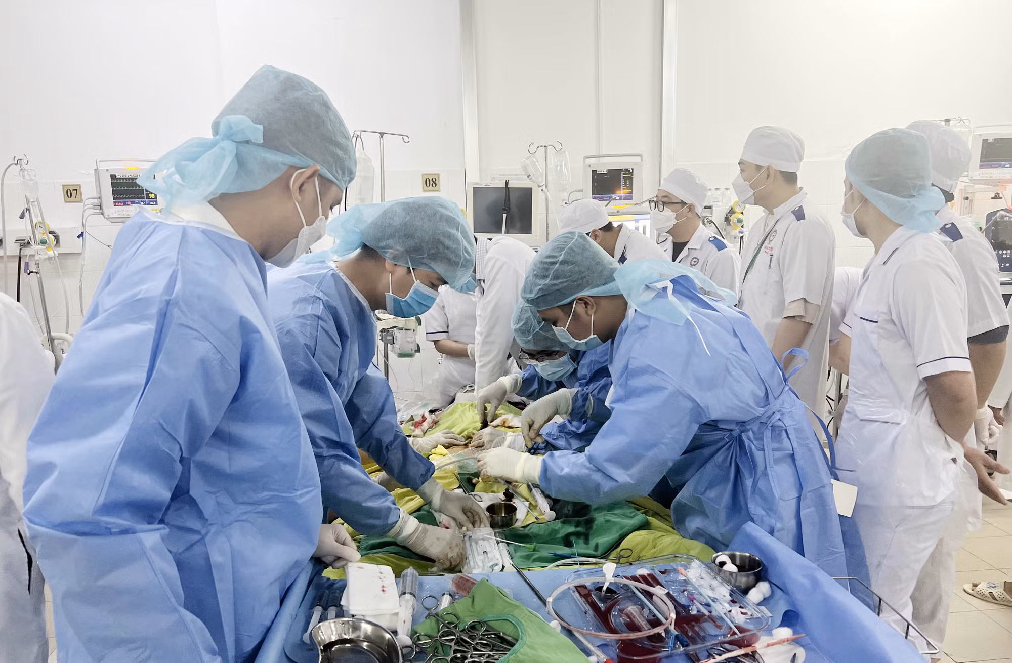 Cứu sống bệnh nhân ngưng tuần hoàn bằng kỹ thuật hiện đại nhất -0