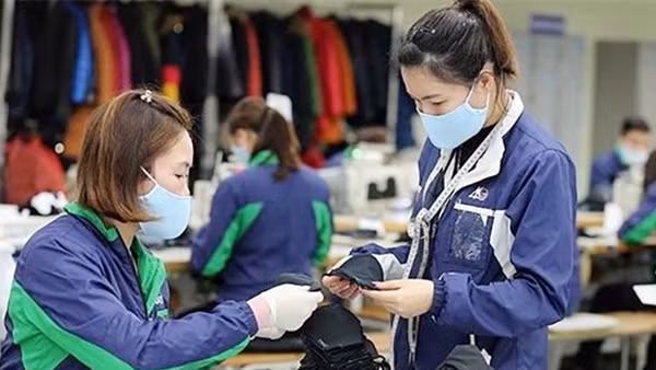 Dự báo hết quý I/2023, một số ngành sẽ tiếp tục khó khăn, thiếu việc làm