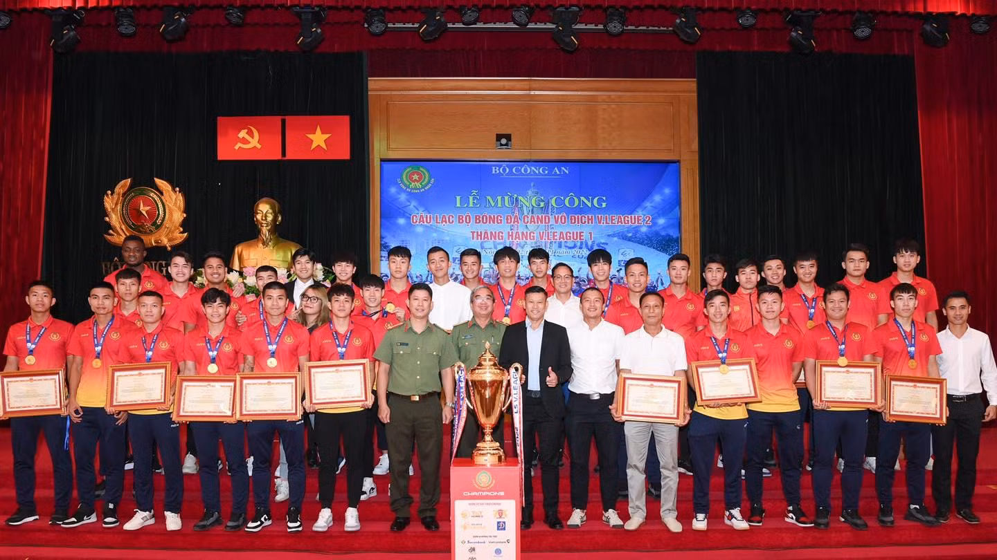 Hy vọng mới cho bóng đá CAND -0