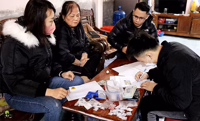 Bắt giữ 2 đối tượng, thu giữ số lượng lớn ma túy -1