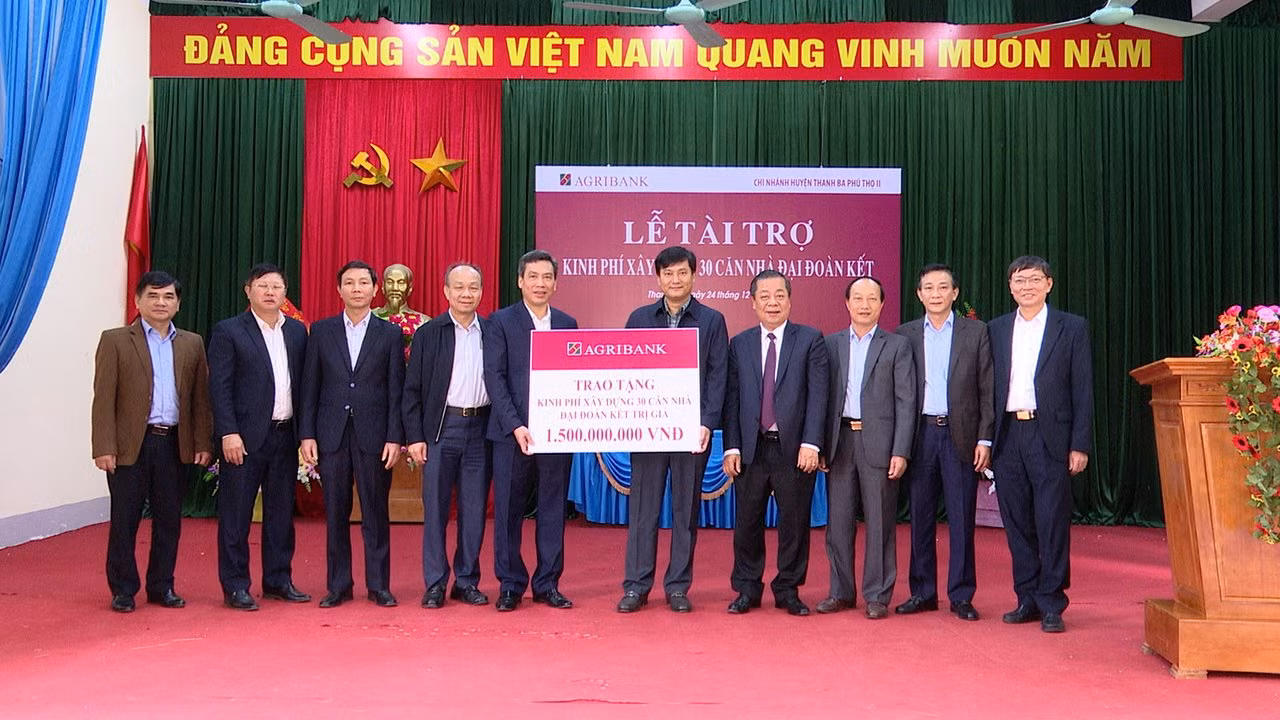 Agribank dành hơn 90 tỷ đồng hỗ trợ người nghèo, đối tượng chính sách nhân dịp Xuân Quý Mão 2023 -0