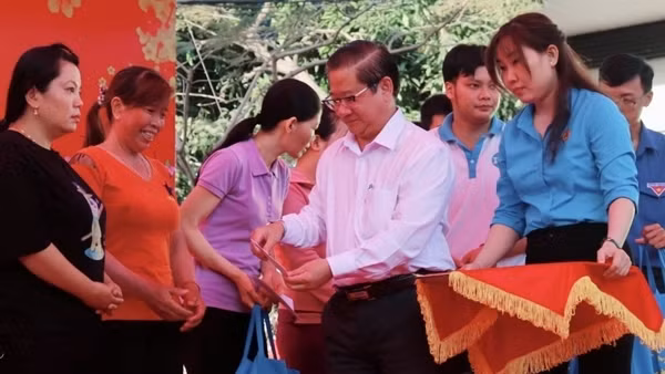 Cần Thơ trao tặng hơn 10.000 phần quà cho đoàn viên, người lao động