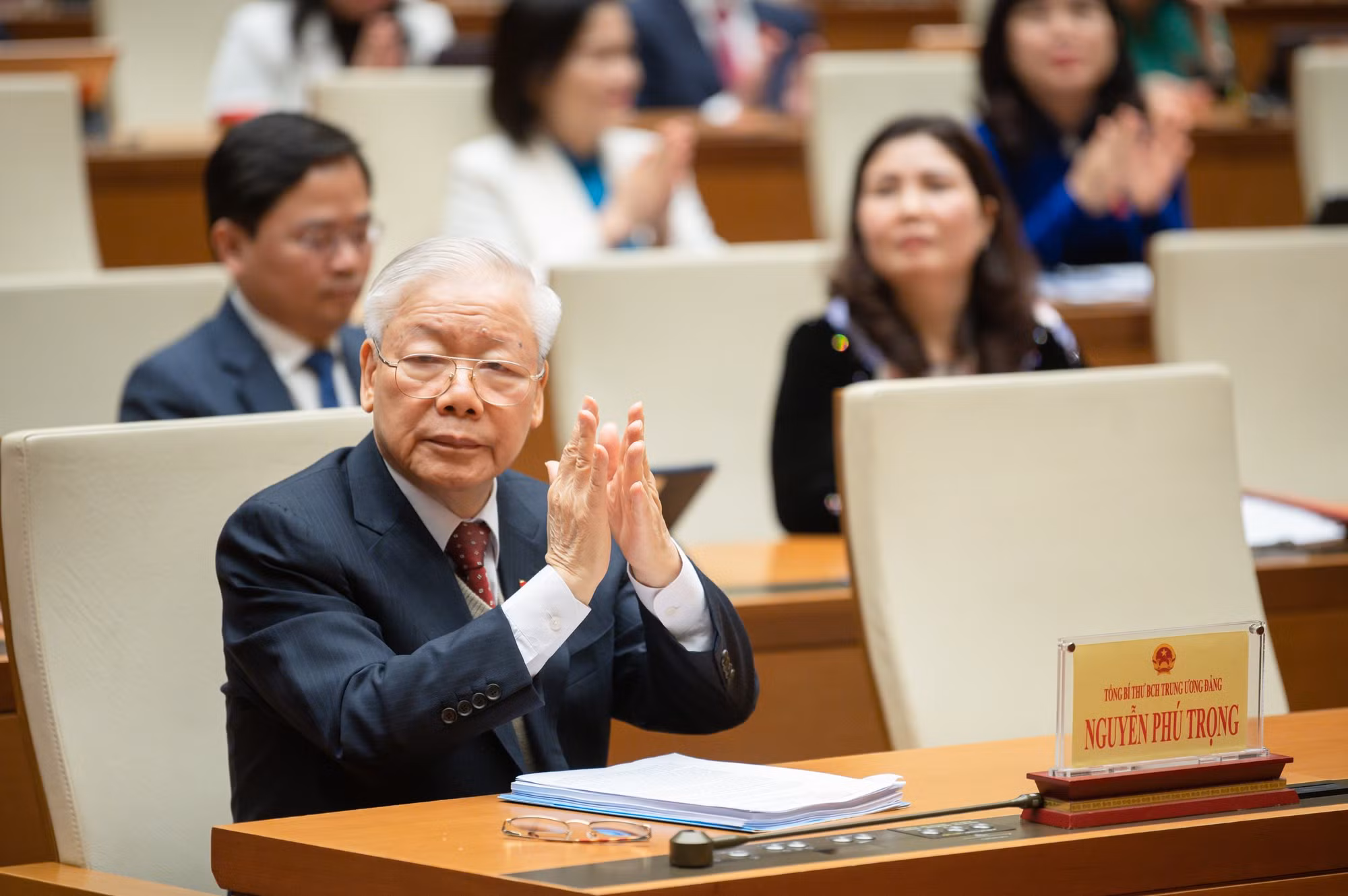 Kỷ họp bất thường lần thứ 2: Quốc hội đã thông qua Luật Khám bệnh, chữa bệnh (sửa đổi) và 3 Nghị quyết -0