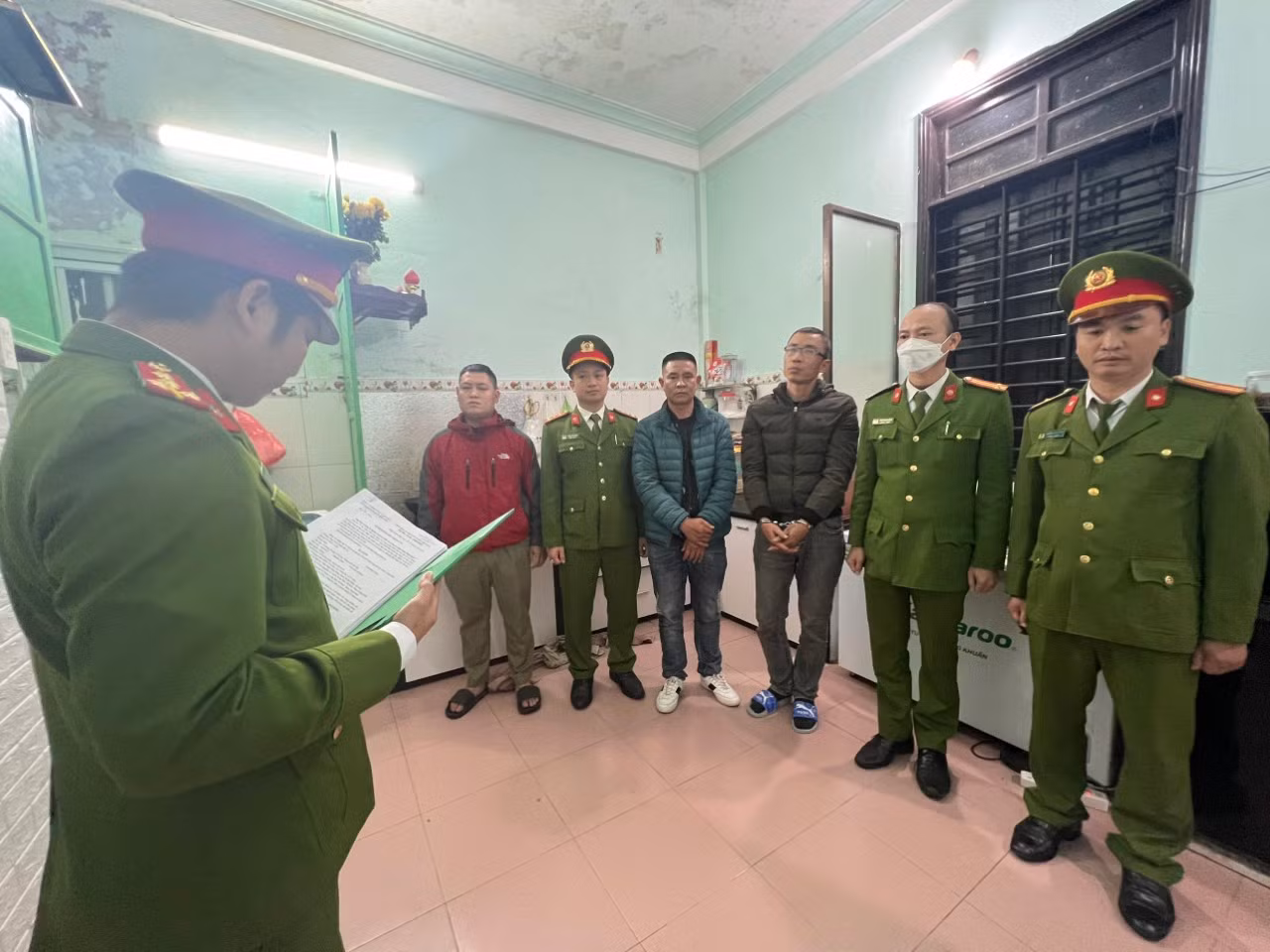 Bắt 2 đối tượng cho vay nặng lãi hơn 15 tỷ đồng -0