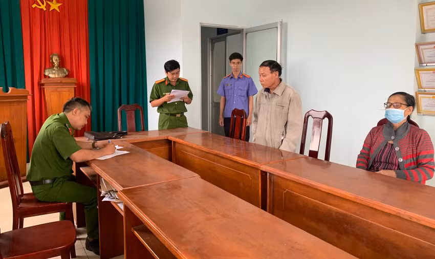 Bình Thuận: Khởi tố, bắt tạm giam thêm 3 cán bộ Đội quản lý thị trường -0
