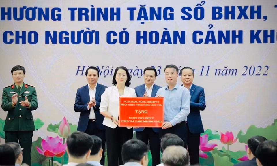 Agribank dành hơn 90 tỷ đồng hỗ trợ người nghèo, đối tượng chính sách nhân dịp Xuân Quý Mão 2023 -0