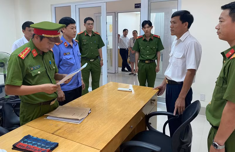 Bình Thuận: Khởi tố, bắt tạm giam thêm 3 cán bộ Đội quản lý thị trường -0