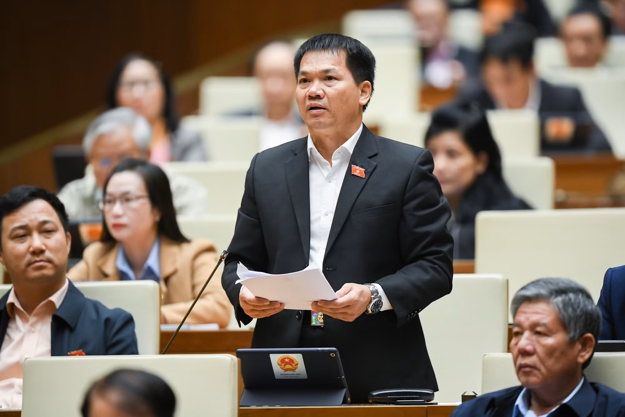 ĐBQH Dương Khắc Mai.