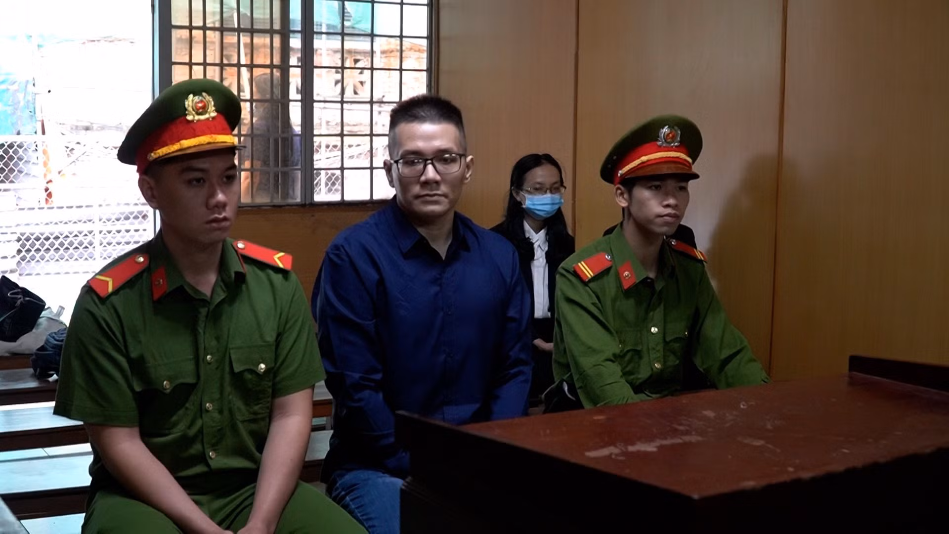 Hacker Nhâm Hoàng Khang lãnh 10 năm tù -0