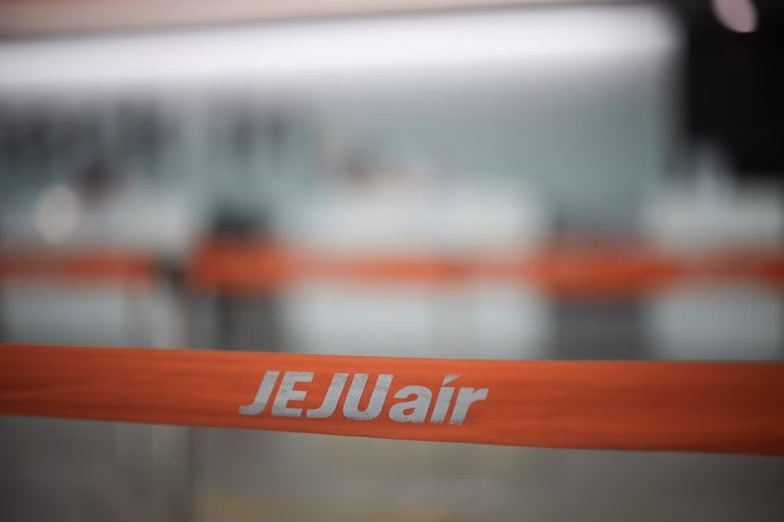 Thêm một máy bay của Jeju Air phải hạ cánh khẩn cấp vì sự cố bánh đáp -0