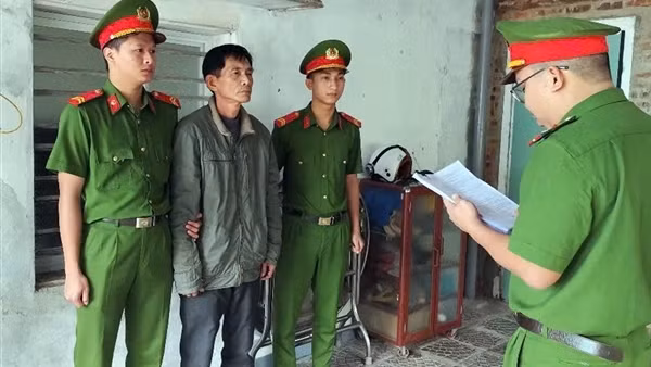 Làm giả giấy tờ ôtô và nhà đất để lừa đảo, chiếm đoạt 850 triệu đồng