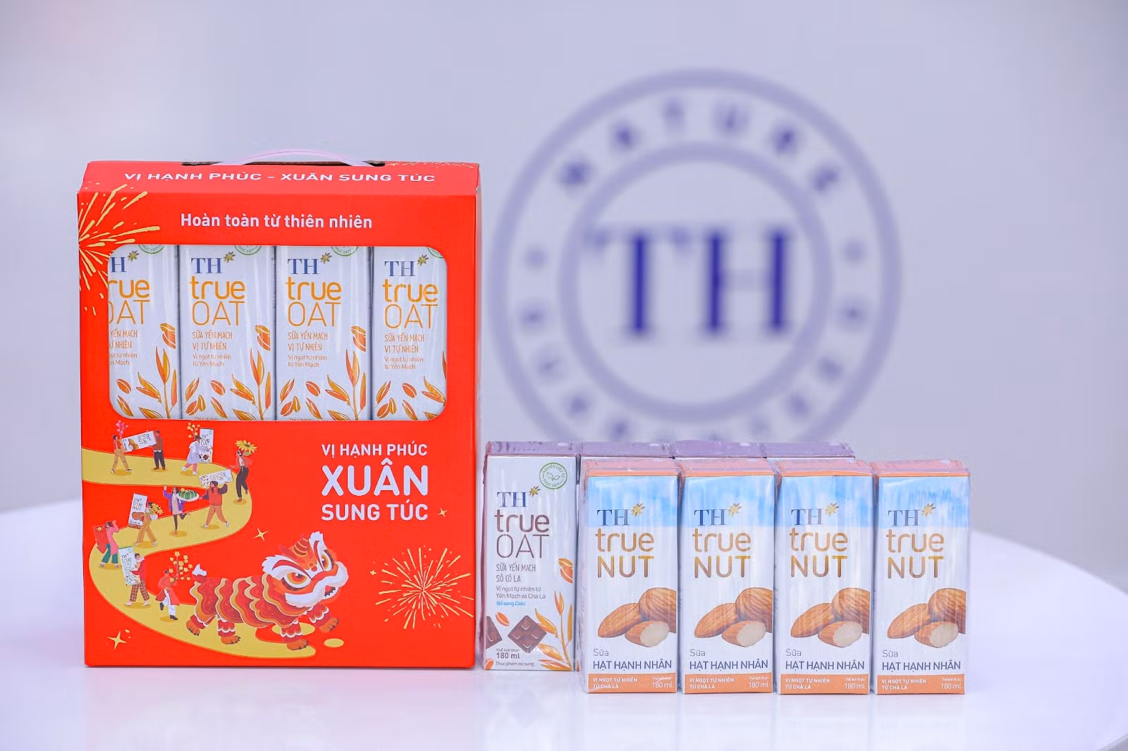 Món quà sức khỏe mùa Tết 2025: TH true NUT & TH true OAT với thông điệp Vị Hạnh Phúc – Xuân Sung Túc&nbsp; -0