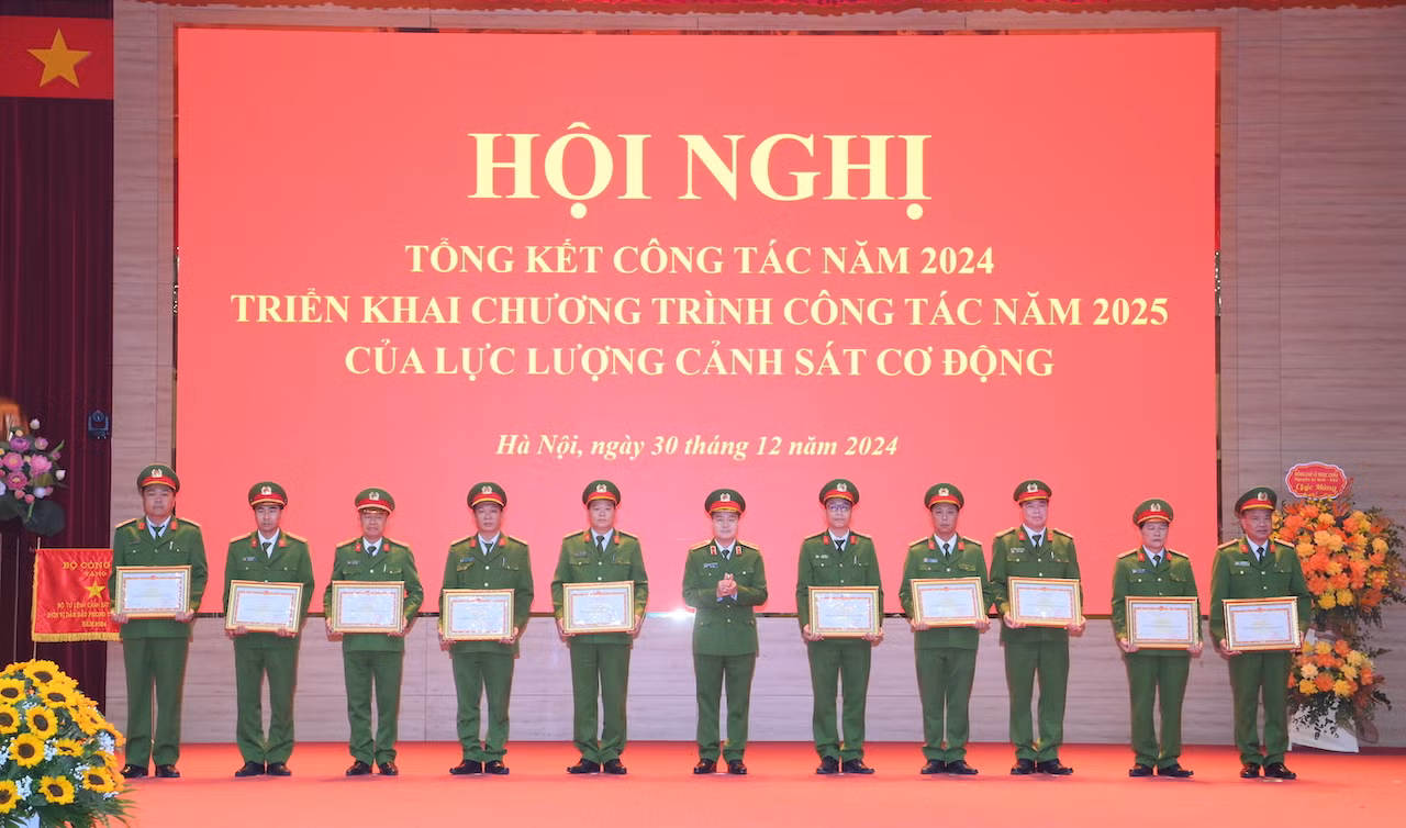 Lực lượng CSCĐ phát huy vai trò nòng cốt bảo vệ an ninh quốc gia, bảo đảm trật tự, an toàn xã hội -0