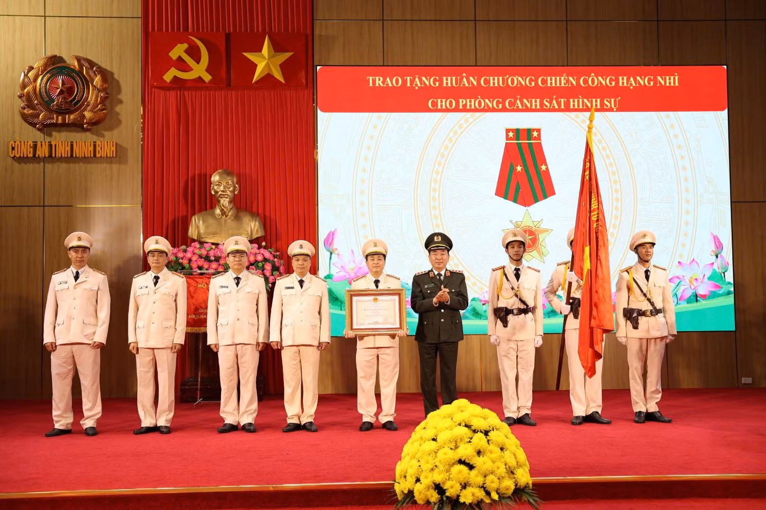 Công an tỉnh Ninh Bình triển khai nhiệm vụ công tác năm 2025 -0