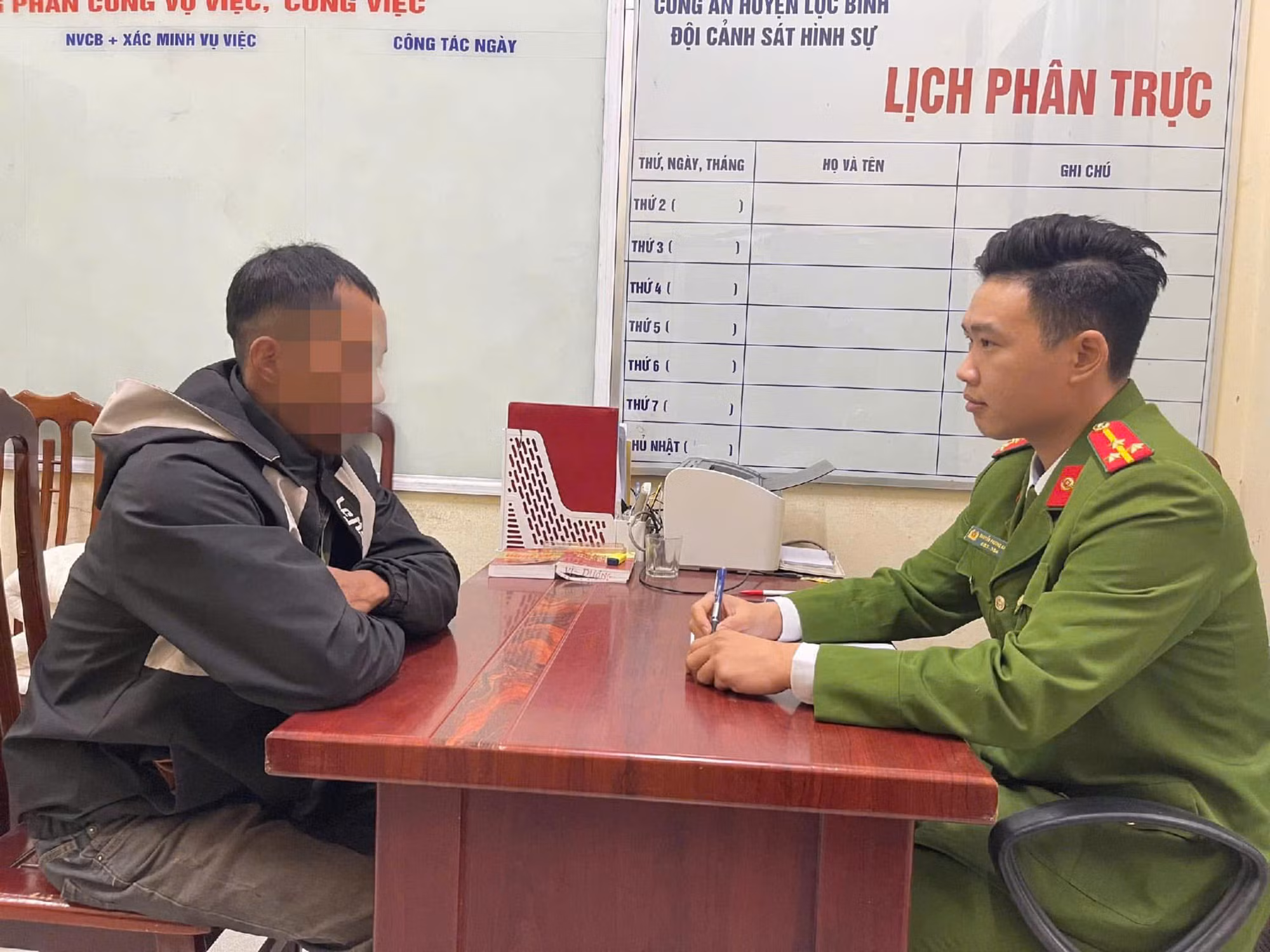 ảnh 1. đối tượng n.v.v tại cơ quan công an (1).jpg -0