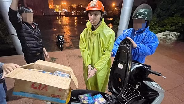 Bắt nhiều vụ mua bán, chế tạo pháo hoa, pháo nổ