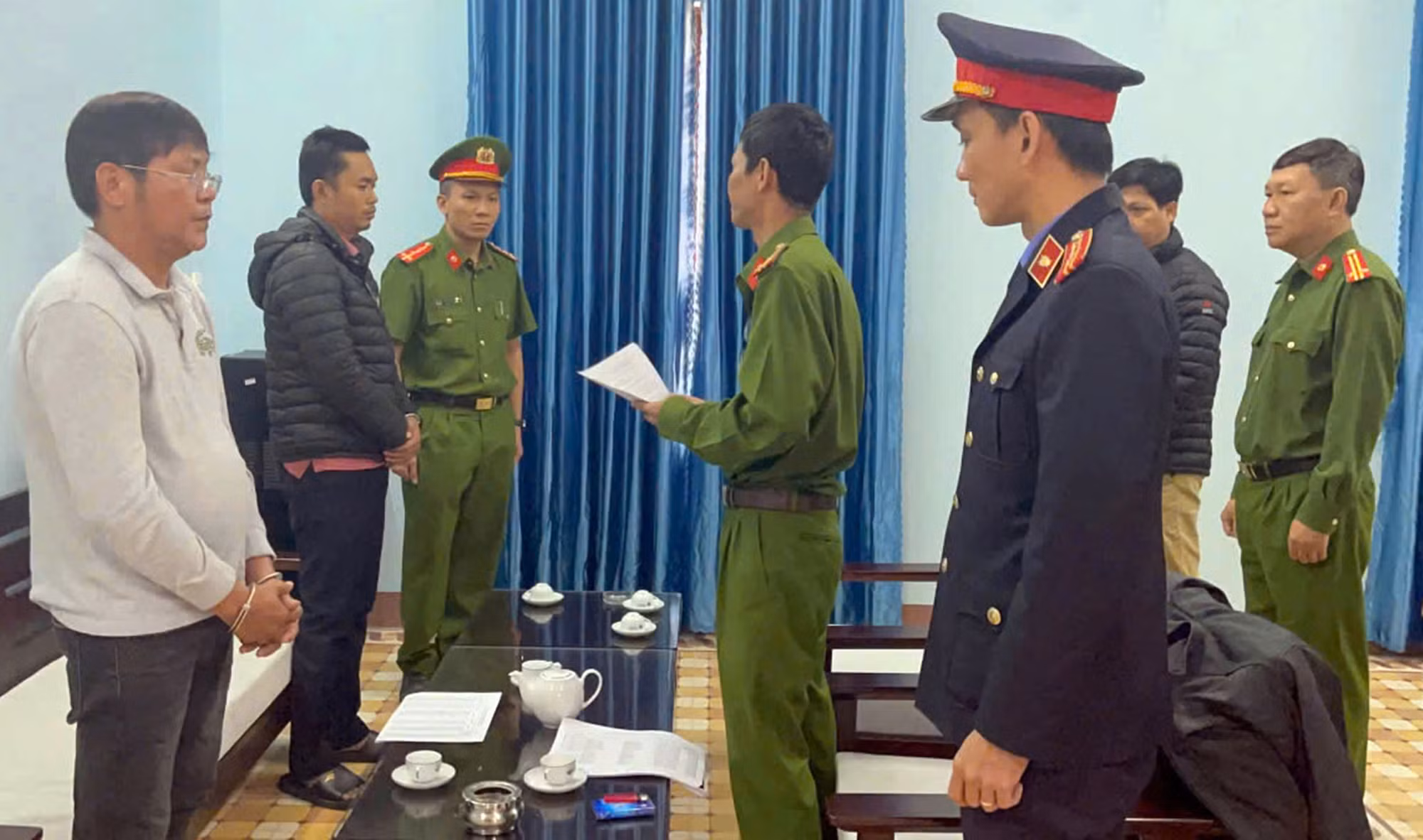 Khởi tố 2 cán bộ Phòng Quản lý đô thị Hội An -0