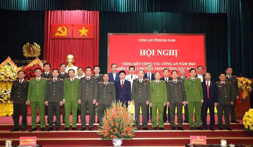 Công an Hà Nam đóng góp to lớn tạo môi trường thuận lợi phục vụ đầu tư phát triển kinh tế xã hội -0