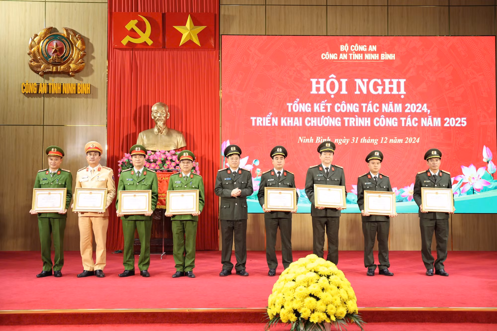 Công an tỉnh Ninh Bình triển khai nhiệm vụ công tác năm 2025 -0