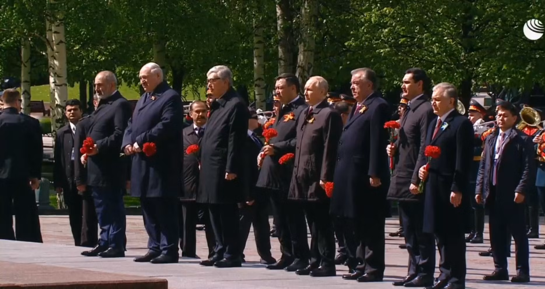 Nga duyệt binh Chiến thắng: Tổng thống Putin ca ngợi lực lượng chiến đấu ở Ukraine -0