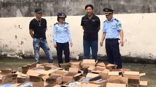 Tiêu hủy 14.444 sản phẩm giả mạo nhãn hiệu và hàng hóa nhập lậu