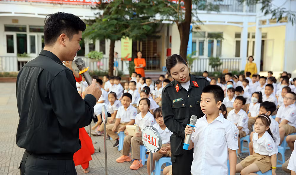 Bạo lực học đường, “cơn sóng ngầm” nguy hiểm -0