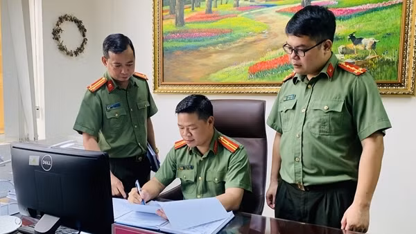 Đội trưởng Đội An ninh Tài chính và Đầu tư kể chuyện đối mặt với tội phạm “cổ cồn trắng”
