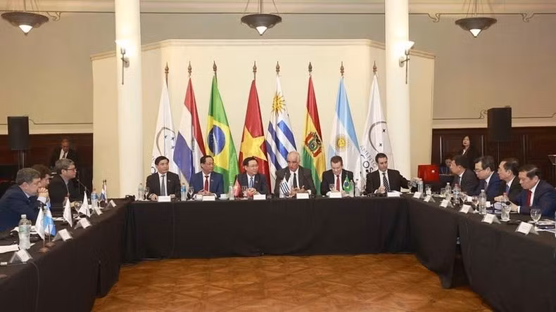 Mốc son mới trong quan hệ giữa Việt Nam với Cuba, Argentina và Uruguay -0