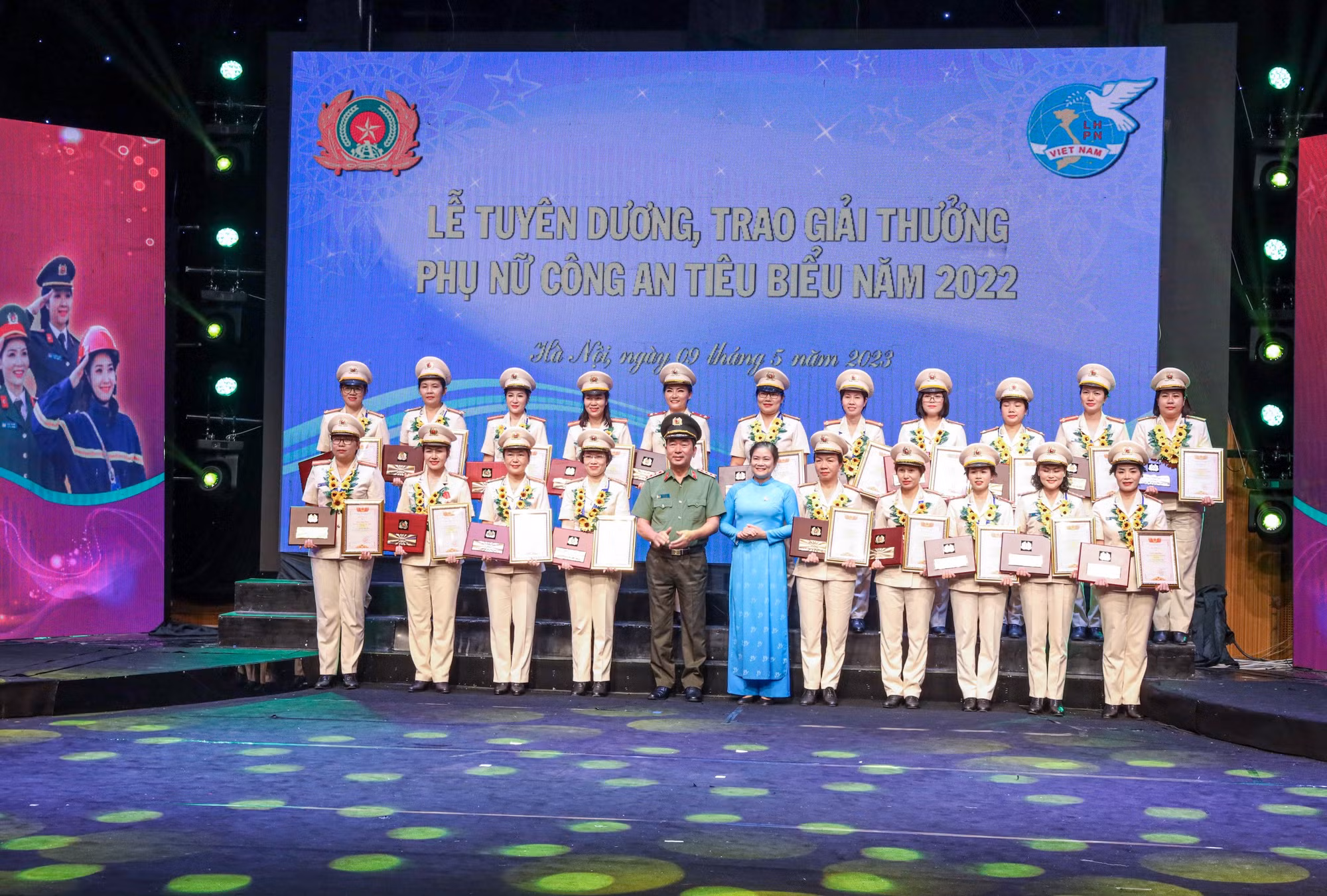 Tuyên dương 20 gương “Phụ nữ Công an tiêu biểu” năm 2022 -0