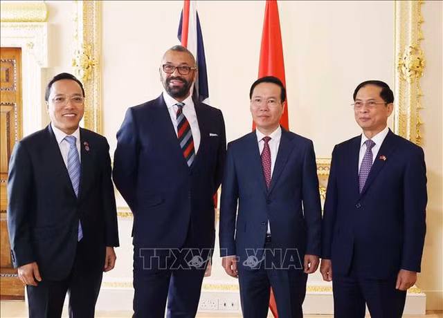 Chủ tịch nước tiếp xúc song phương nhân dịp tham dự Lễ Đăng quang của Nhà vua Anh Charles III -0