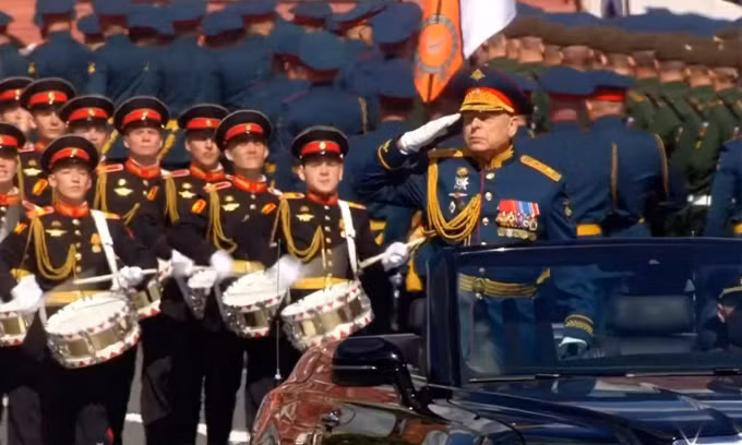Nga duyệt binh Chiến thắng: Tổng thống Putin ca ngợi lực lượng chiến đấu ở Ukraine -0