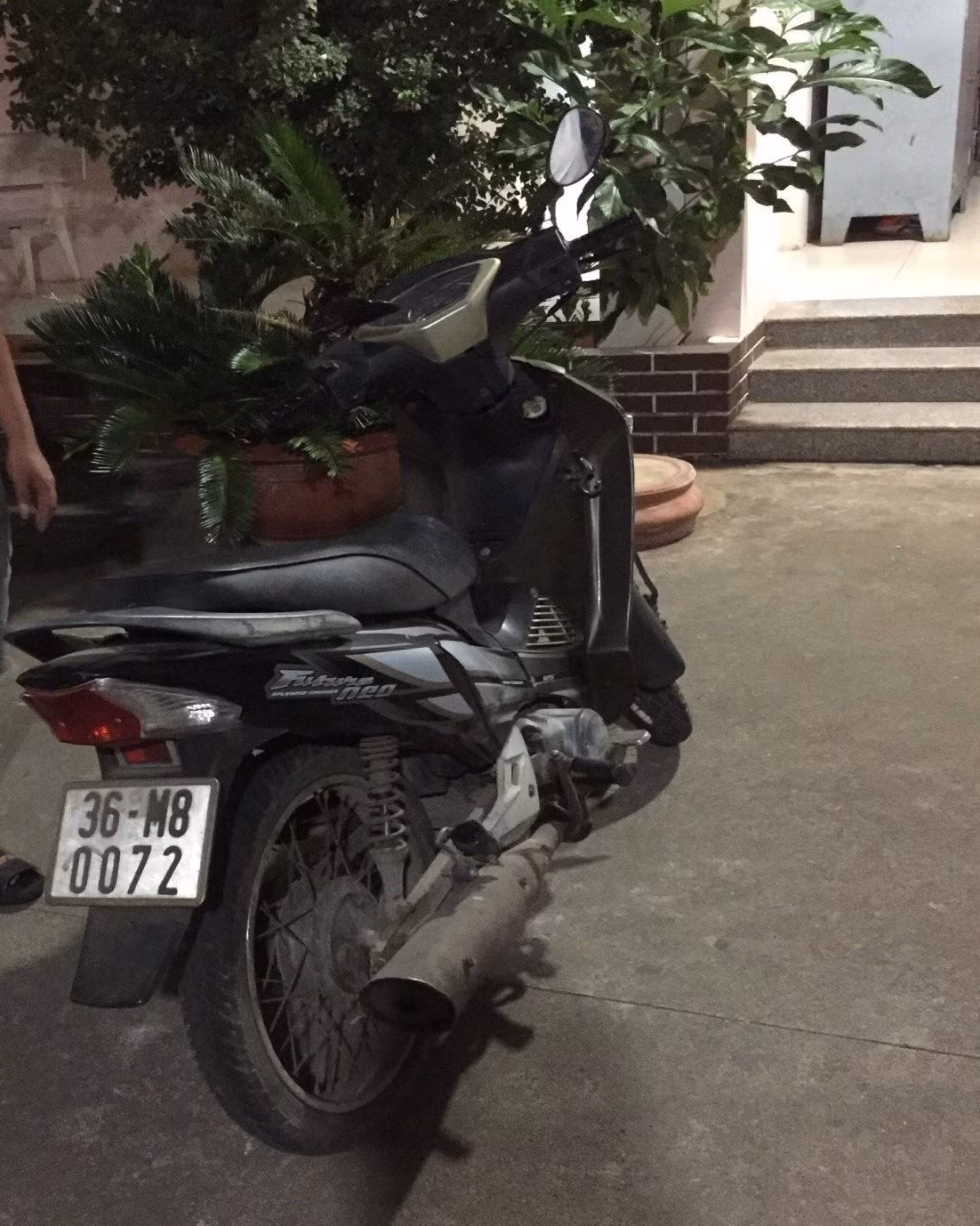 Đòi nợ không được, đập phá tài sản -0
