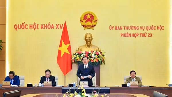 Uỷ ban Thường vụ Quốc hội cho ý kiến việc sửa đổi nghị quyết về lấy phiếu tín nhiệm