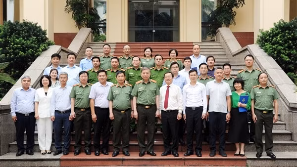 Tăng cường phối hợp giữa Bộ Công an với Bộ Khoa học và Công nghệ