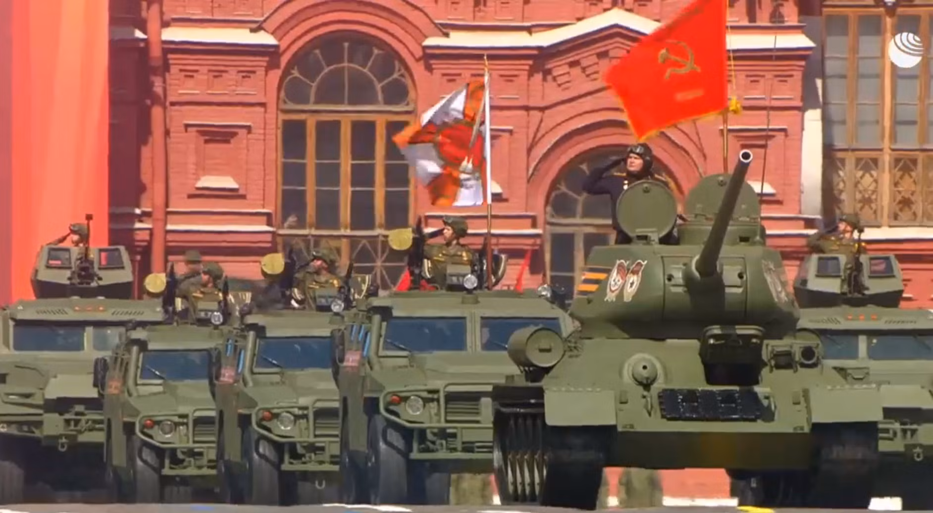 Nga duyệt binh Chiến thắng: Tổng thống Putin ca ngợi lực lượng chiến đấu ở Ukraine -0