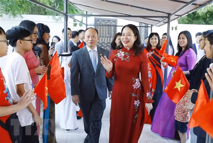 Việt Nam mong muốn thúc đẩy quan hệ hợp tác toàn diện với Qatar -0
