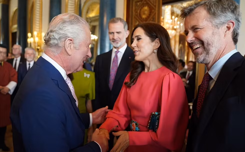 Các gia đình hoàng gia thế giới hội tụ trước lễ đăng quang Vua Charles III -2